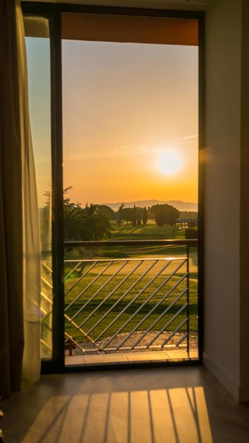 Hotel Torremirona Golf & Spa Navata Esterno foto
